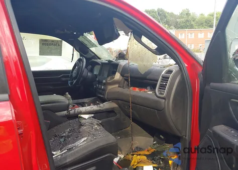 2020 Ram 1500 Big Horn 4X4 5'7 Box z USA, uszkodzony, nr VIN 1C6SRFFTXLN183392